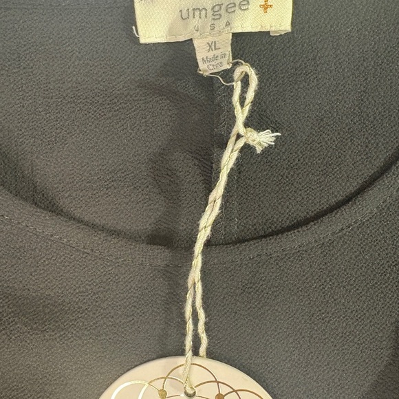 Umgee Black Top XL - Picture 5 of 6